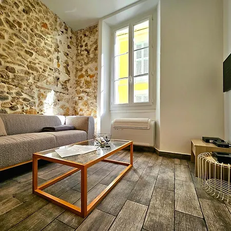 Le Flo D'antibes - Proche De La