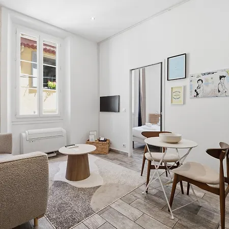 Appartement Le Flo D'antibes - Proche De La *